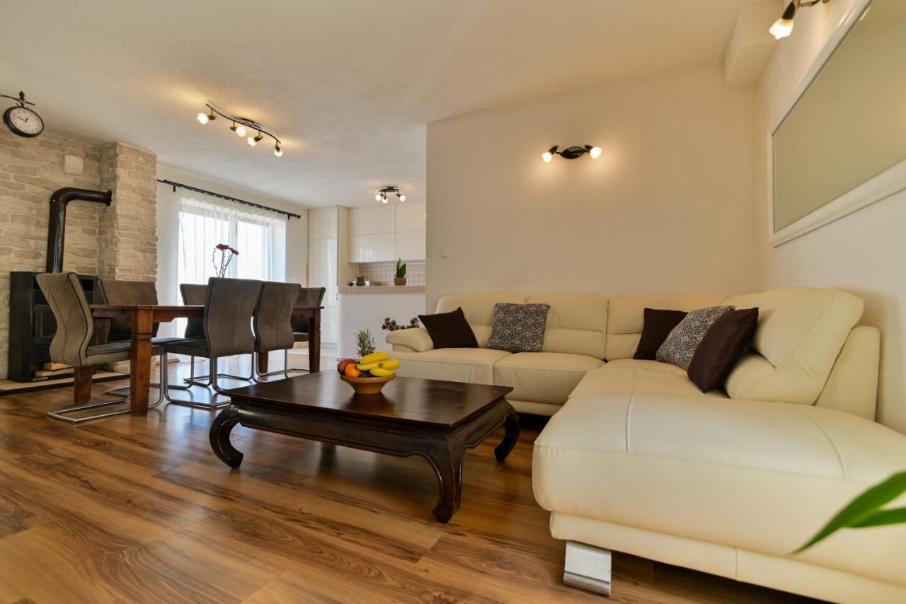 Apartman Ciciliani Trogir Exteriör bild
