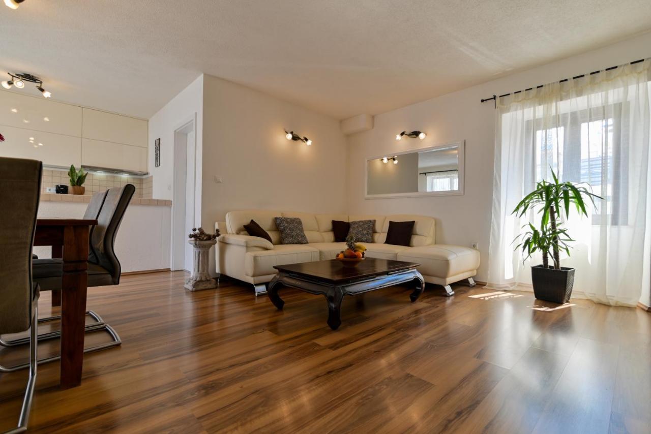 Apartman Ciciliani Trogir Exteriör bild
