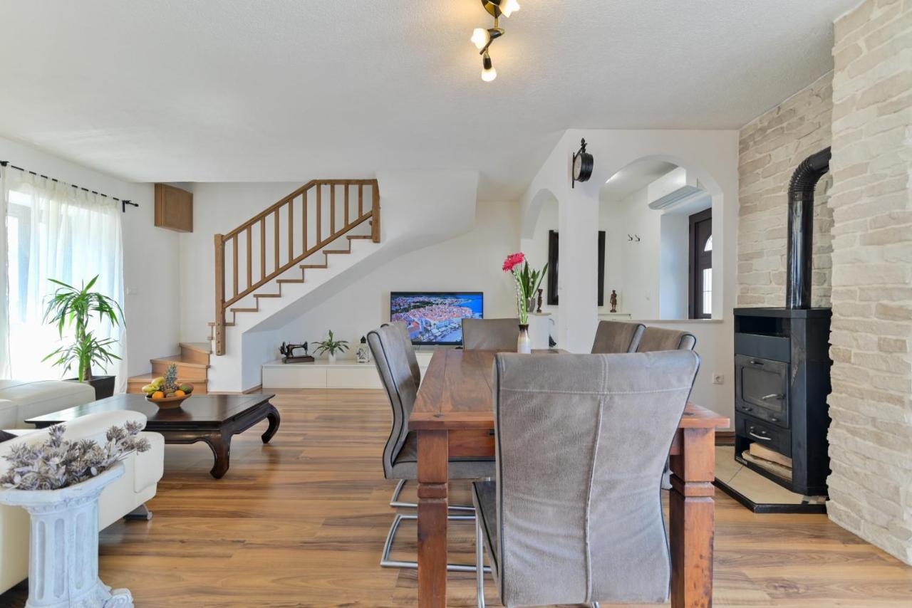 Apartman Ciciliani Trogir Exteriör bild