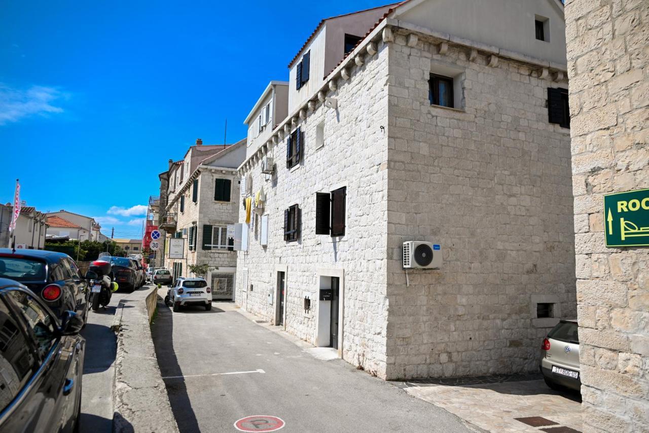 Apartman Ciciliani Trogir Exteriör bild