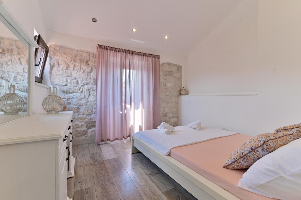 Apartman Ciciliani Trogir Exteriör bild