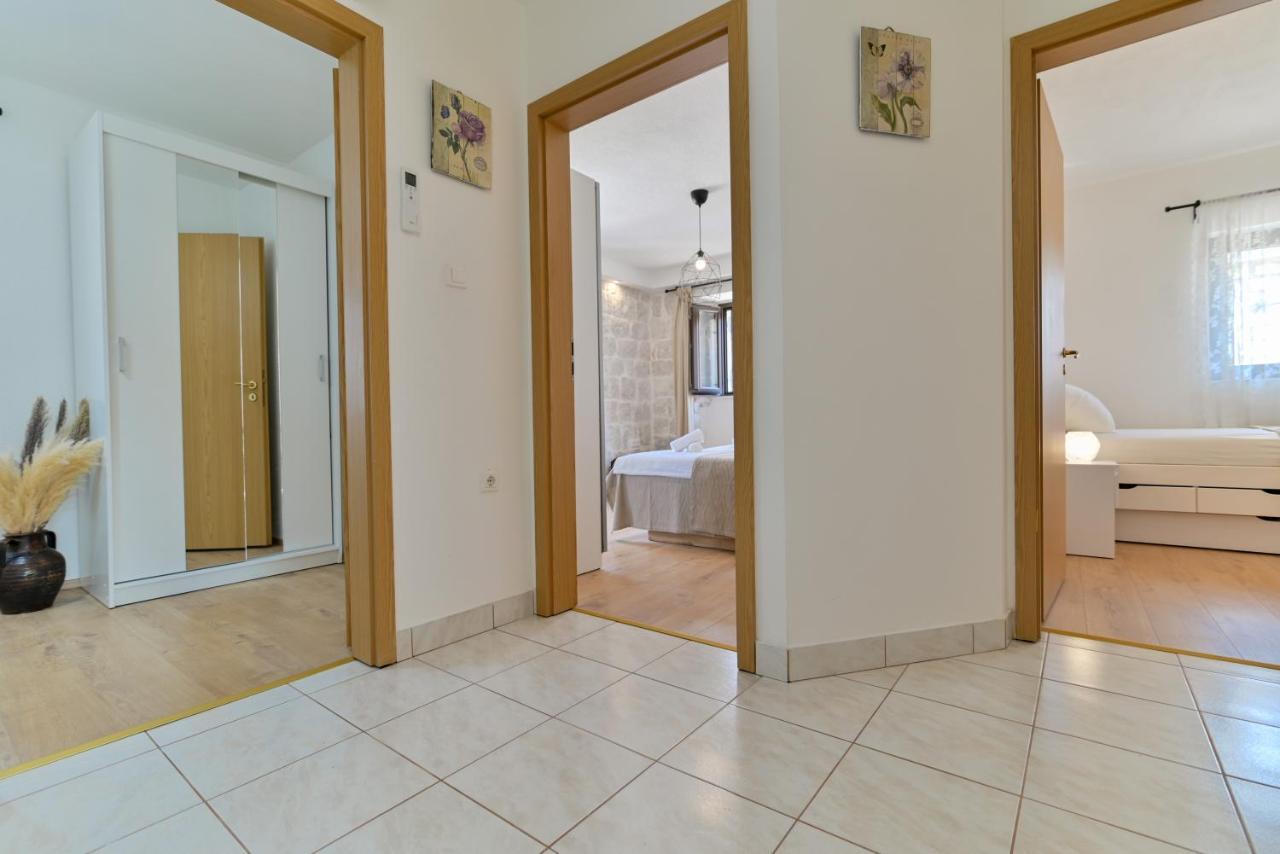 Apartman Ciciliani Trogir Exteriör bild